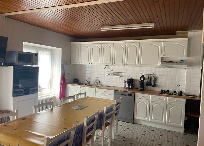 Maison Familiale A Picherande